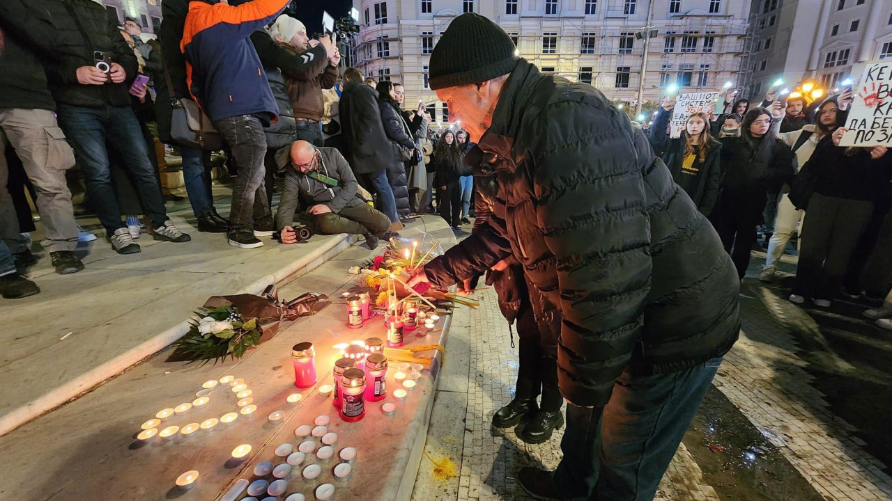 Paljenje sveća u Skoplju