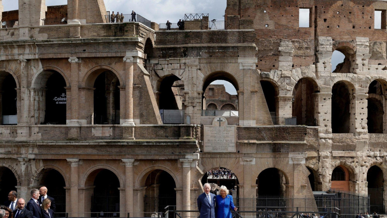 kralj i kraljica, kralj čarls i kraljica kamila u italiji