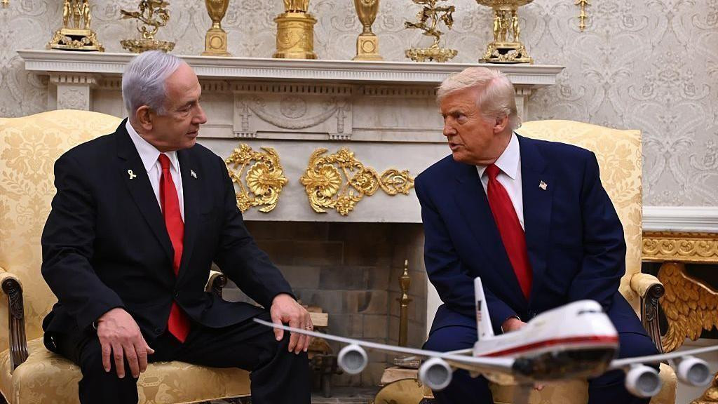 Benjamin Netanjahu i Donald Tramp 