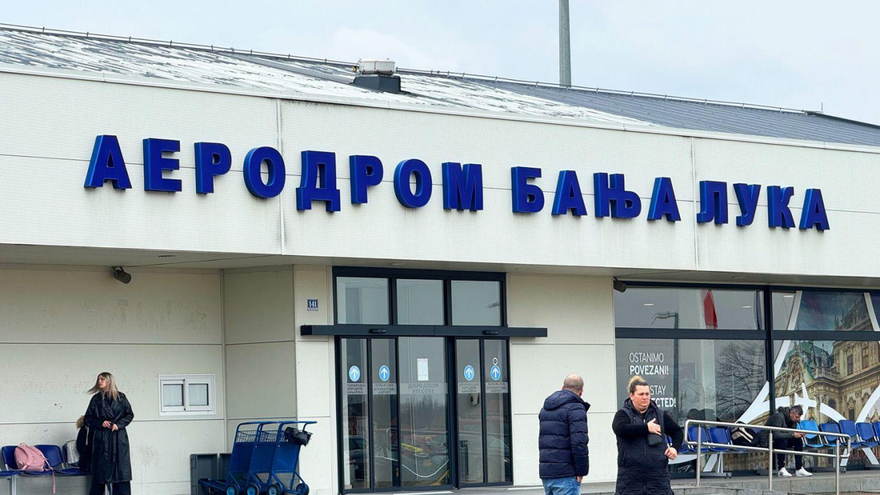 aerodrom banjaluka, avion, avion er srbija